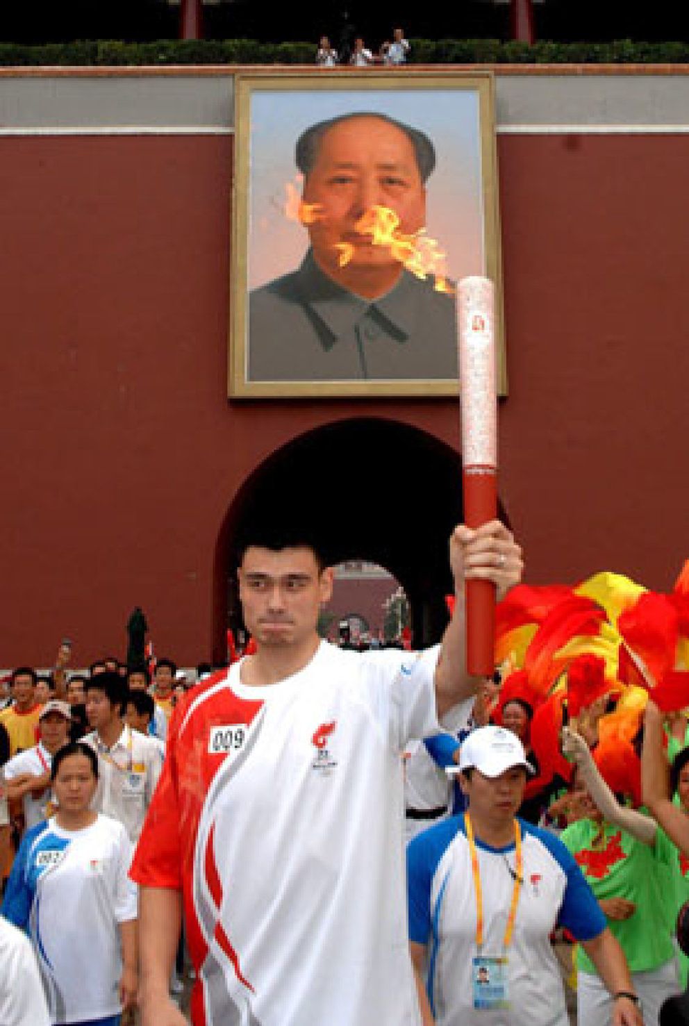Foto: De héroe patriota a millonario: los medallistas chinos se pasan al capital