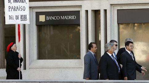 Los empleados de Banco Madrid  estrechan el cerco a Economía y BdE 