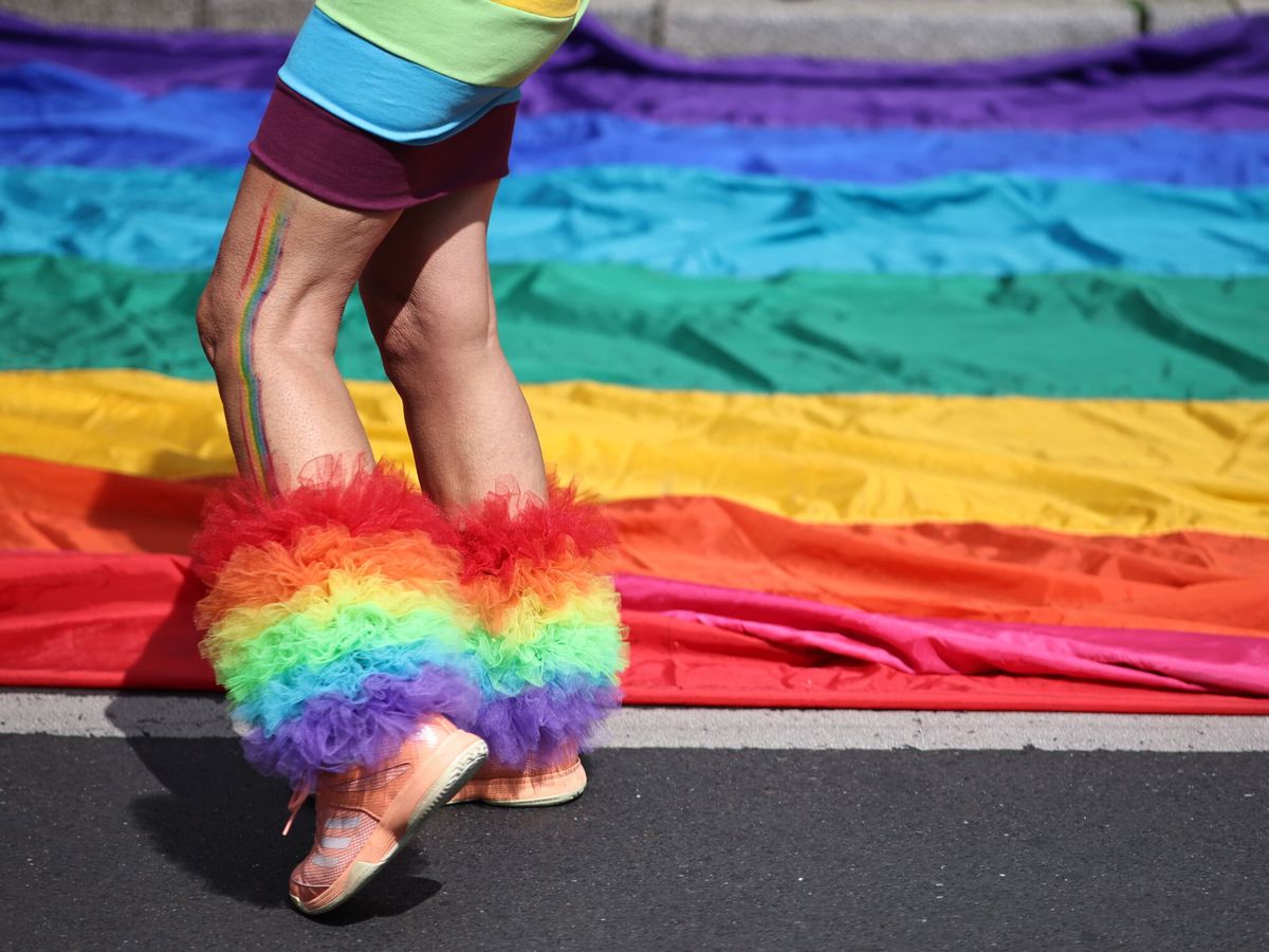 Foto: Manifestación por los derechos del colectivo LGBTIQ. (EFE/EPA/Clemens Bilan)