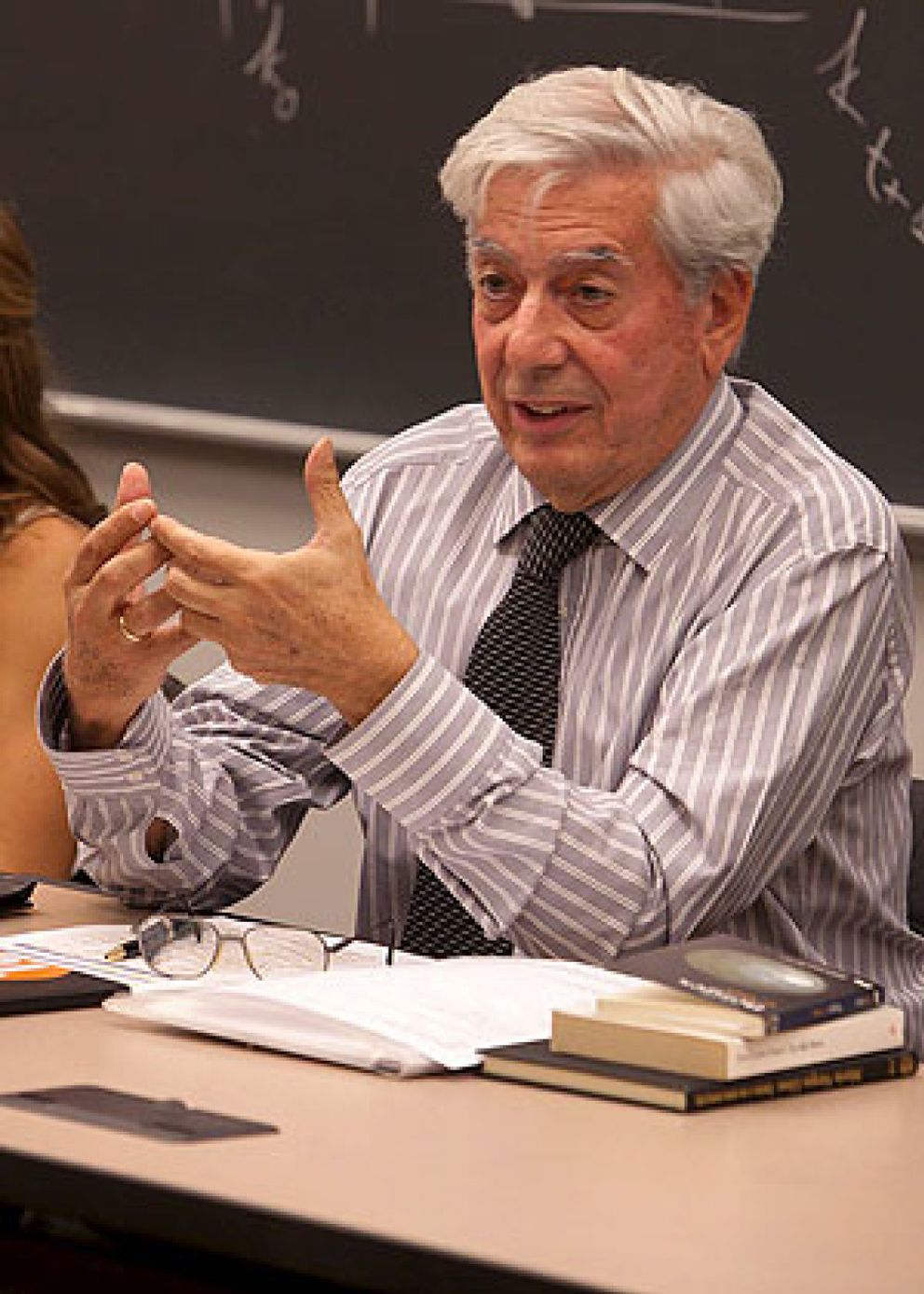 Foto: Primeras reacciones a la concesión del Nobel a Vargas Llosa