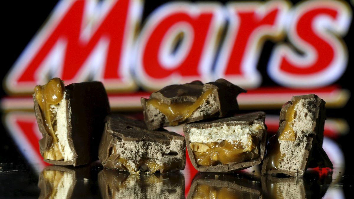 Mars, bajo la lupa de Sanidad tras encontrarse plástico en las chocolatinas