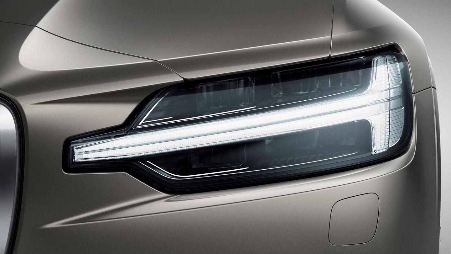 Luz diurna característica de Volvo. 