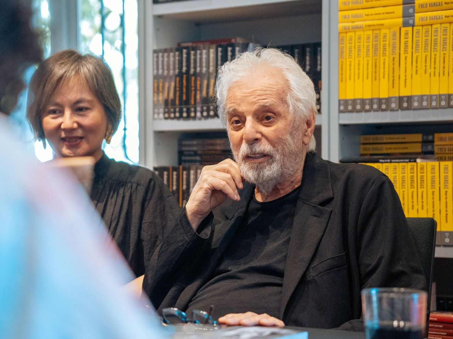 Jodorowsky junto a su mujer en la presentación de su nuevo libro (Europa Press/Gabriel Luengas)