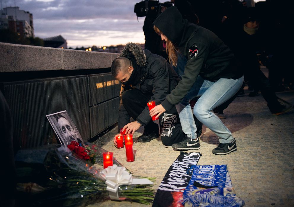 Foto: Homenaje a 'Jimmy', el ultra fallecido en la reyerta celebrado en Madrid. (Daniel Muñoz)