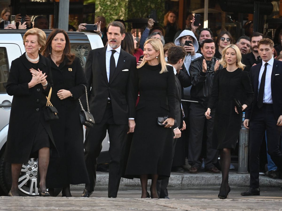 Foto: La Familia Real Griega asiste a la misa funeral por Constantino de Grecia. (Gtres)
