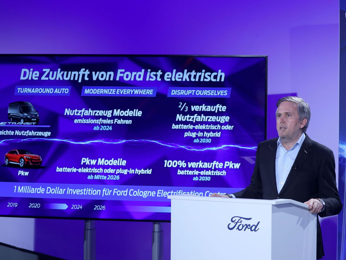 Stuart Rowley, presidente de Ford Europe, en la presentación del proyecto eléctrico de la planta de Colonia. (EFE)