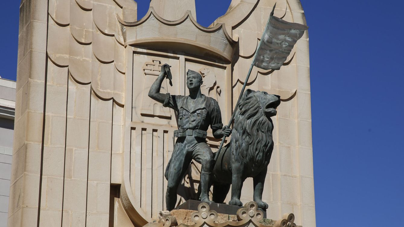 Foto: Imagen del  Monumento a los Héroes de España, en Melilla. EFE / F.G. GUERRERO