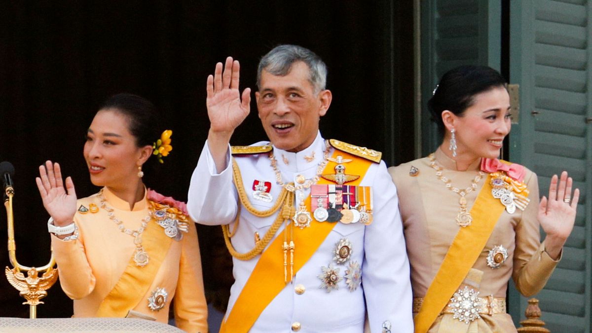 La hija mayor del rey de Tailandia, declarada muerta y conectada a una máquina