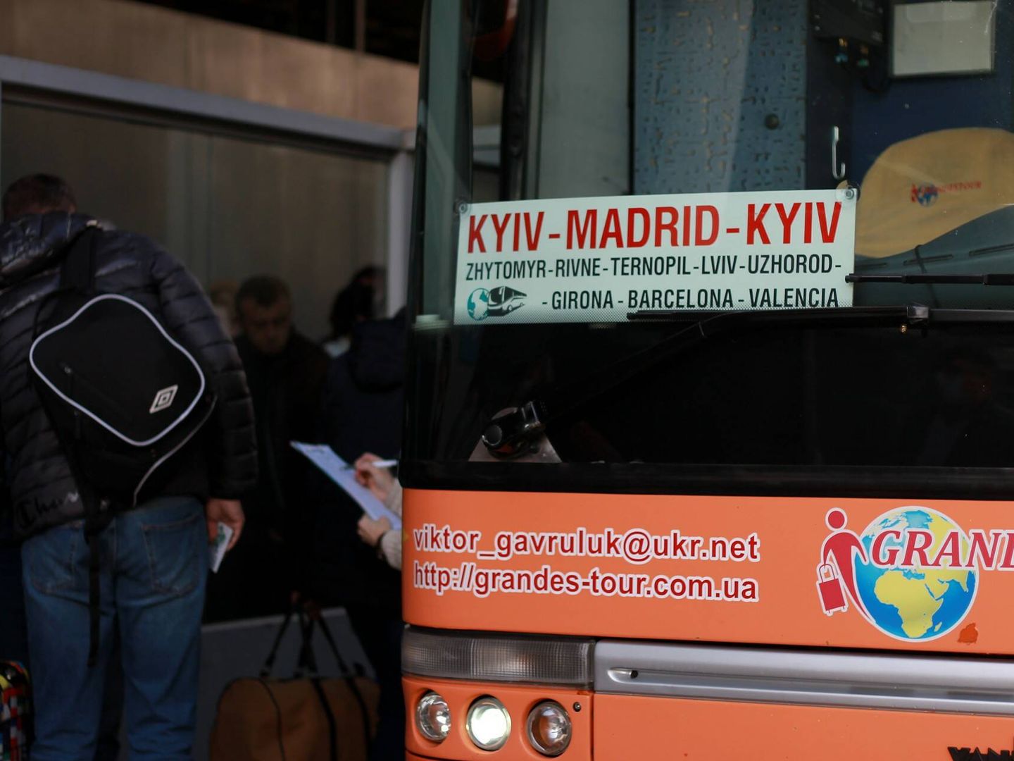 Autobús destino Kiev. (A.F.)