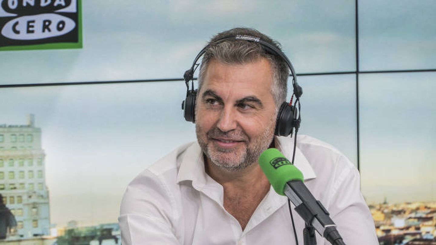Carlos Alsina, presentador de 'Más de uno' en Onda Cero, ha sido galardonado como Premio Ondas nacional de radio por la mejor programación especial. 