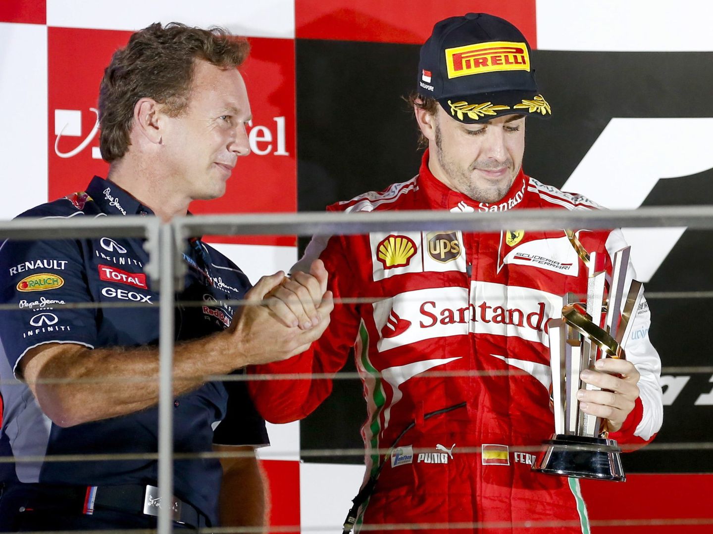 Horner ha reconocido en 2023 que en varias ocasiones Red Bull intentó fichar a Alonso. (EFE/Enric Fontcuberta)