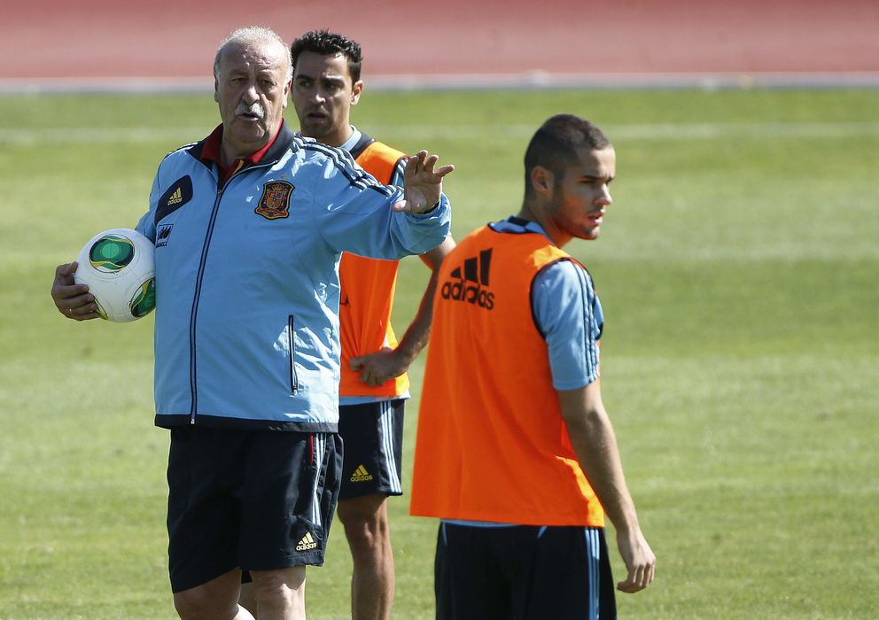 Foto: Del Bosque y Mario Suárez, durante un entrenamiento de la Selección (EFE)