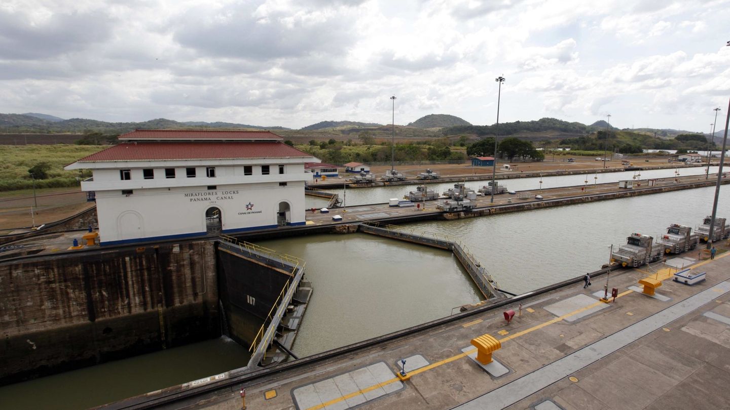 La esclusa de Miraflores, en el sector del Pacífico del Canal de Panamá. (EFE)