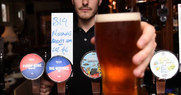 Foto: El consumo de cerveza se desploma en Reino Unido. (EFE)