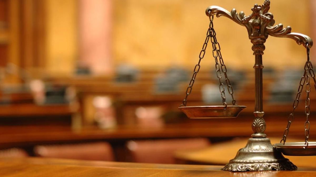 Cónclave de abogados pata negra para agasajar al verso suelto del arbitraje