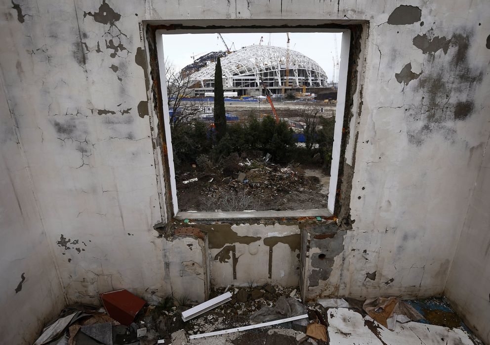 Foto: Vista desde el interior de una vivienda del estadio olímpico de Sochi, en Rusia (Reuters).