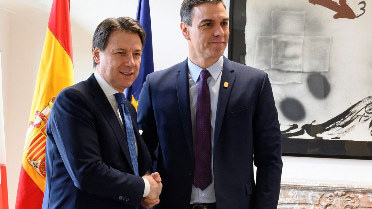 Sánchez y Conte hacen frente común y piden a la UE un marco único para abrir fronteras