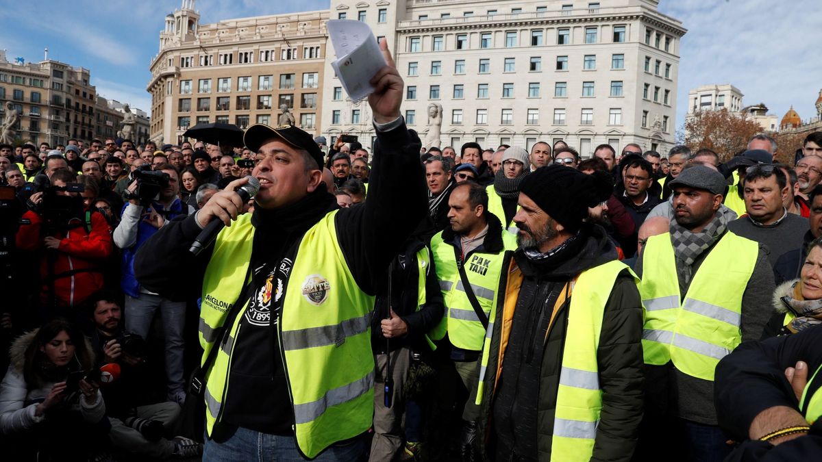 'Tito', el 'capo' del taxi en Barcelona, recibido como un héroe a su llegada a Madrid
