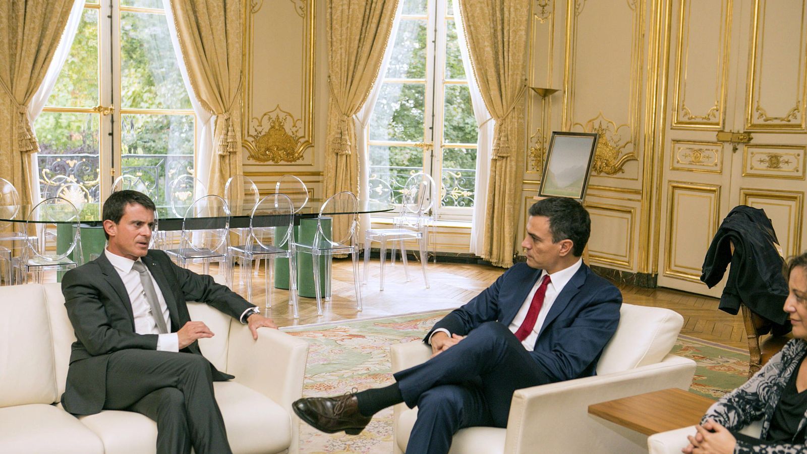 Foto: Reunión del primer ministro francés, Manuel Valls, y el líder socialista español, Pedro Sánchez, en octubre pasado. (EFE)