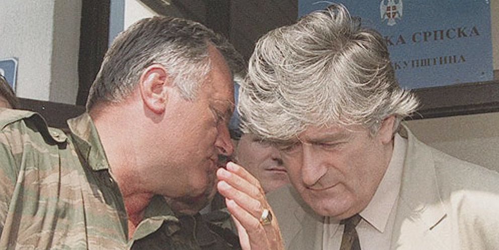 Foto: Un juez serbio interrumpe el interrogatorio a Mladic por su precaria salud