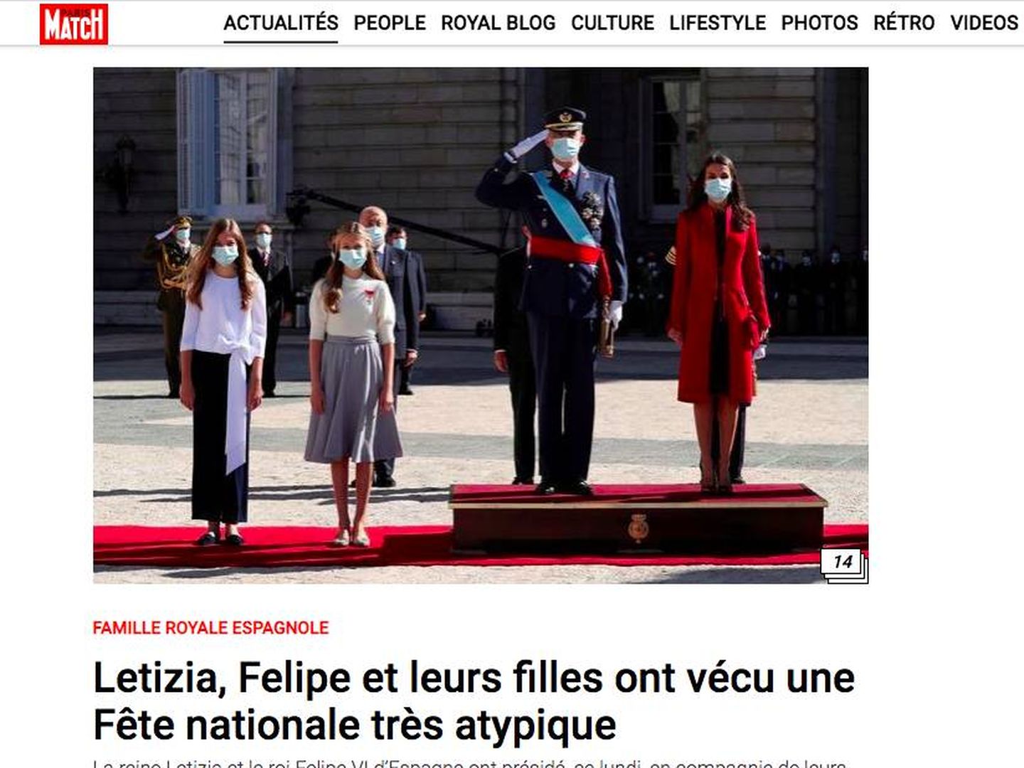 La familia real abre la portada de la sección de Casas Reales en 'Paris Match'.