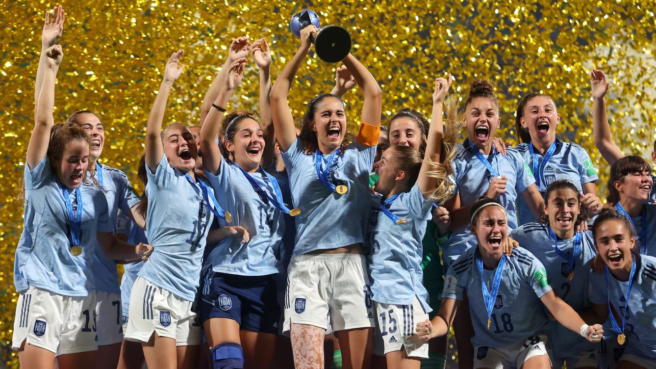 La Selección femenina hace historia y logra su segundo Mundial consecutivo