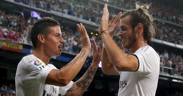 Foto: James y Bale celebrando un gol en verano de 2015. (Reuters)
