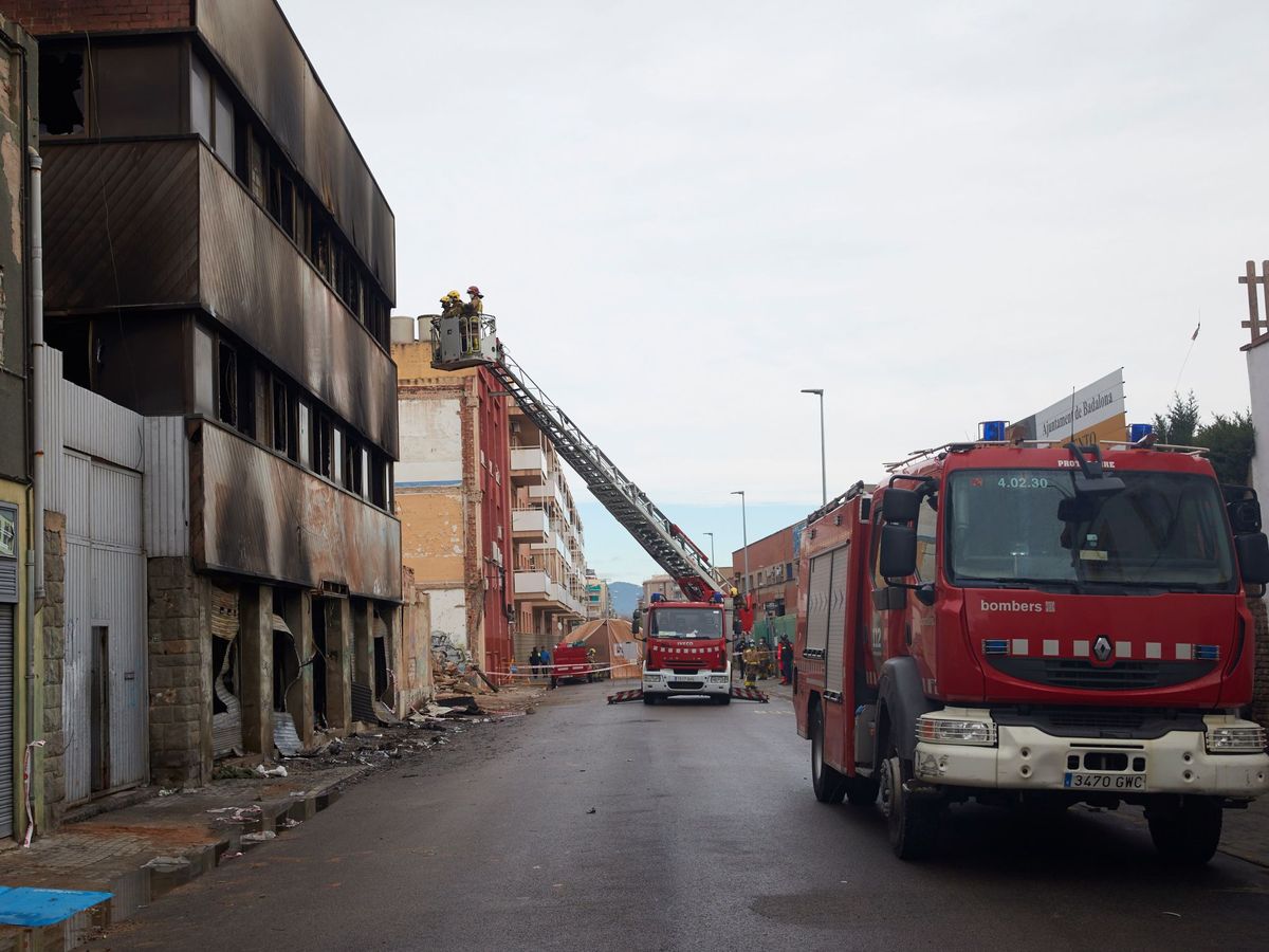 Foto: Un camión de bomberos en una imagen de archivo. (EFE/Alejandro García)