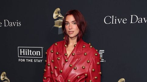 Noticia de De Dua Lipa a Paris Hilton: los looks de la alfombra roja de la fiesta pre-Grammy