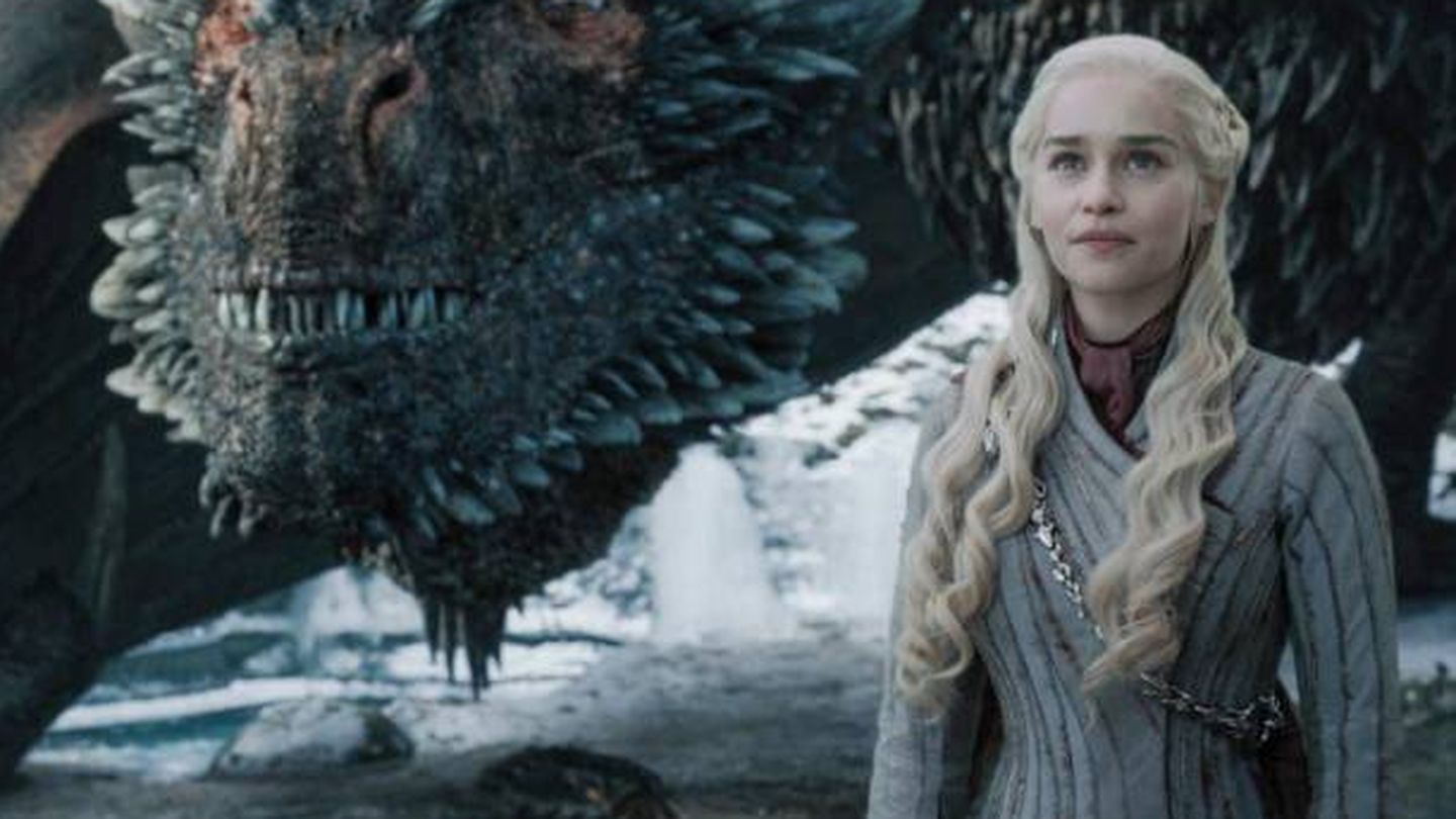 Daenerys Targaryen junto a su dragón. (HBO)