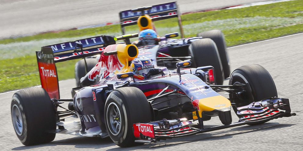 Daniel Ricciardo y Vettel, en el GP de Malasia. (EFE)