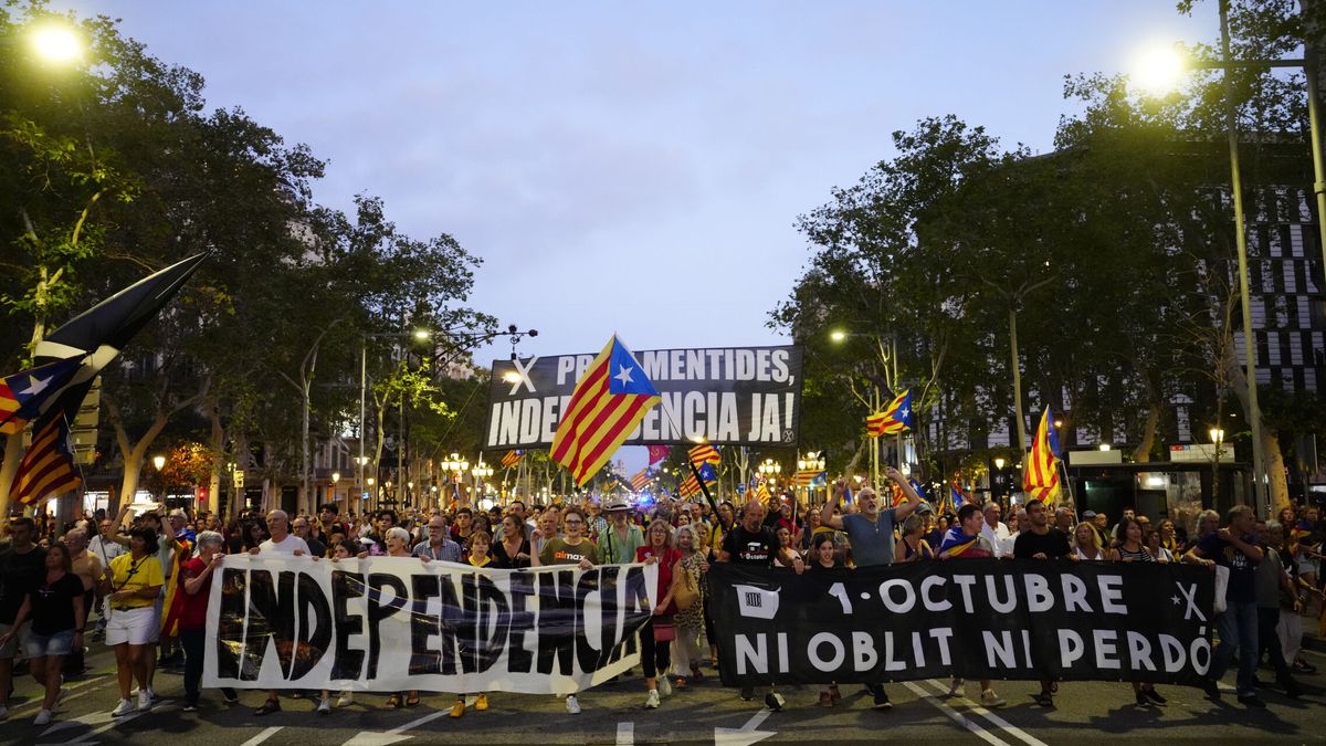 Puigdemont evita hablar de amnistía en el 1-O: "No malvendemos nuestros objetivos por salidas personales"