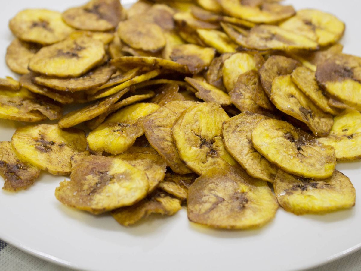 Foto: Las chips de banana son una buena opción. (iStock)