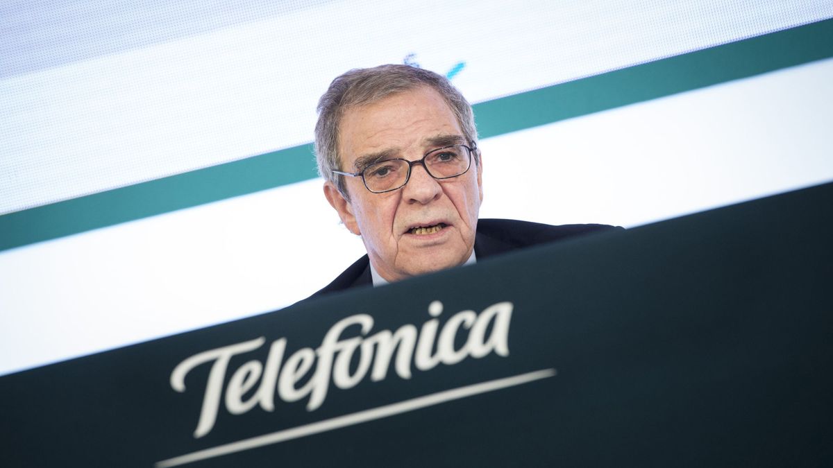 La CNMV obliga a rendir cuentas a Telefónica por la liquidación de Alierta
