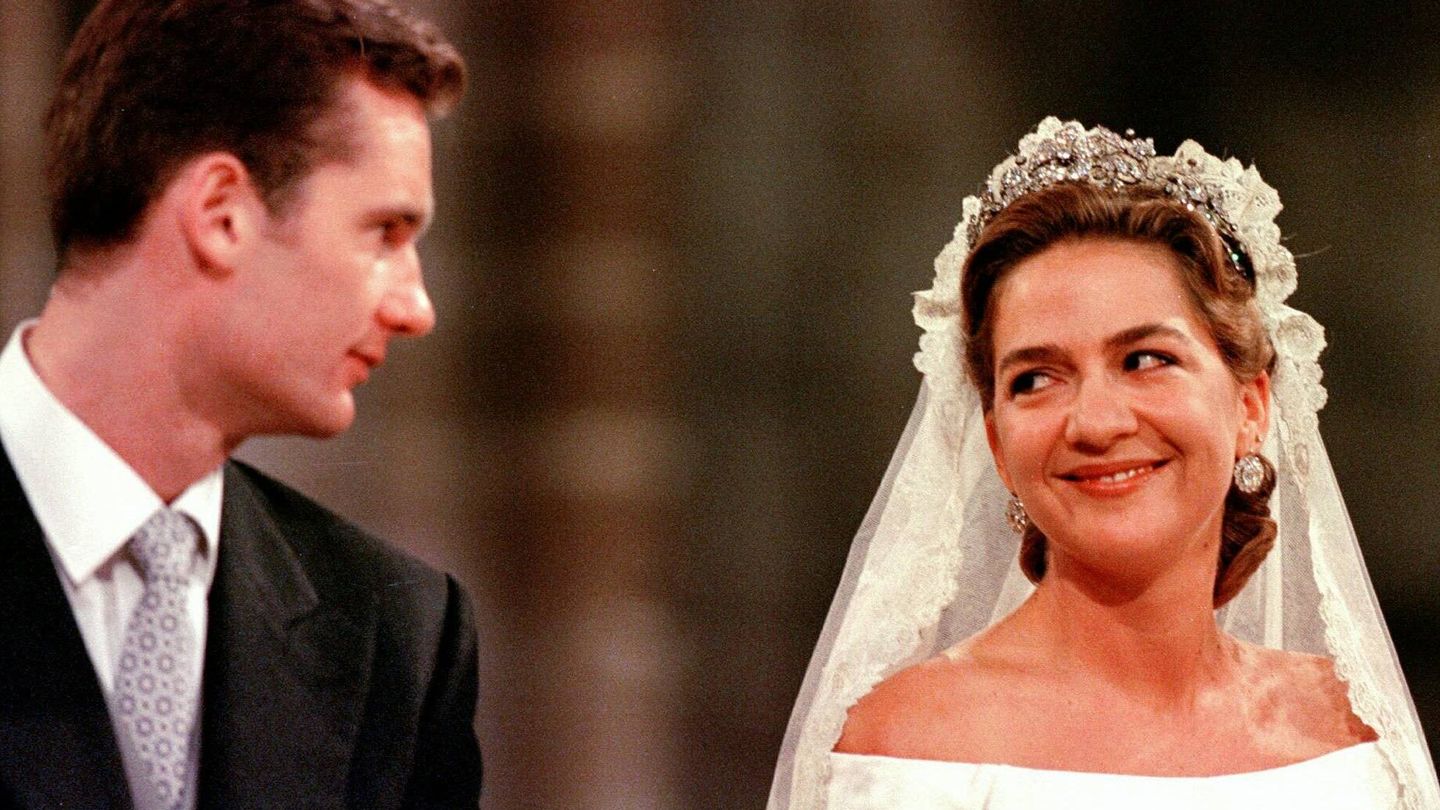 Cristina y Urdangarin en el día de su boda en 1997. (Gtres)