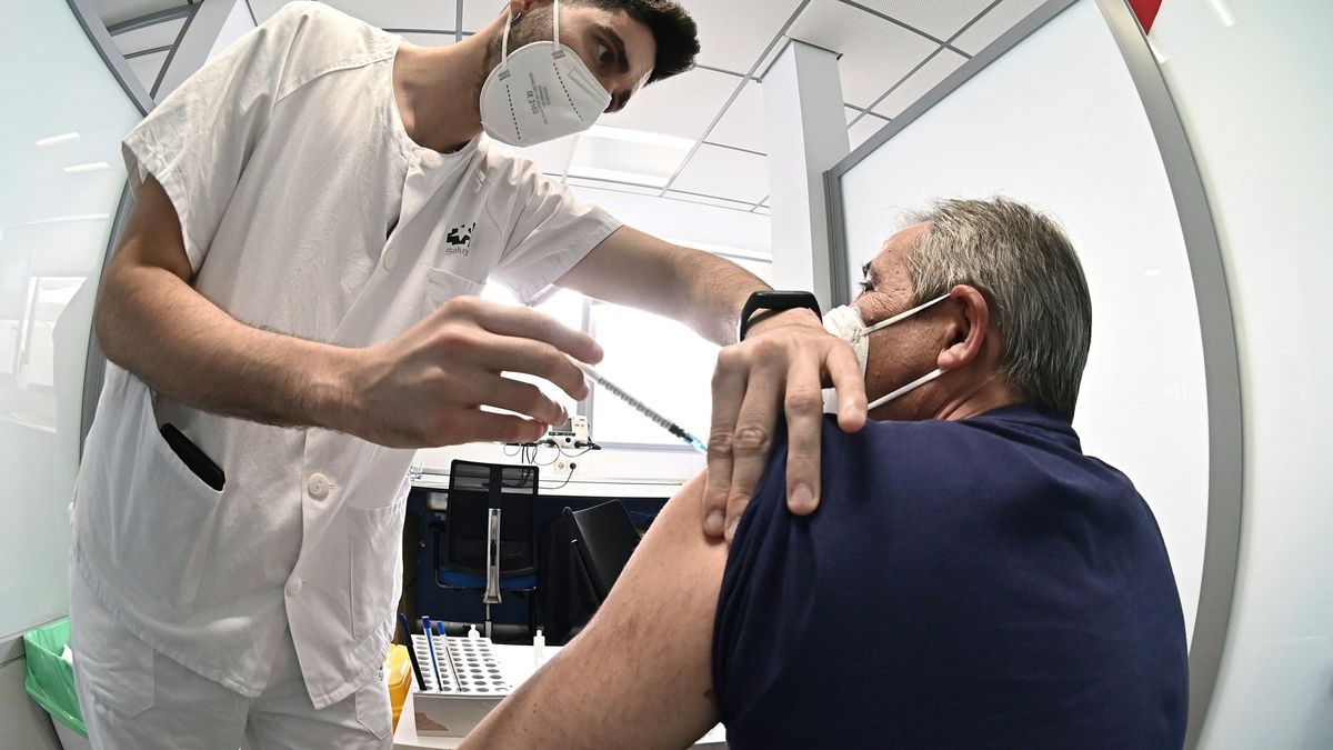 España alcanza los 10 millones de vacunados con la pauta completa 