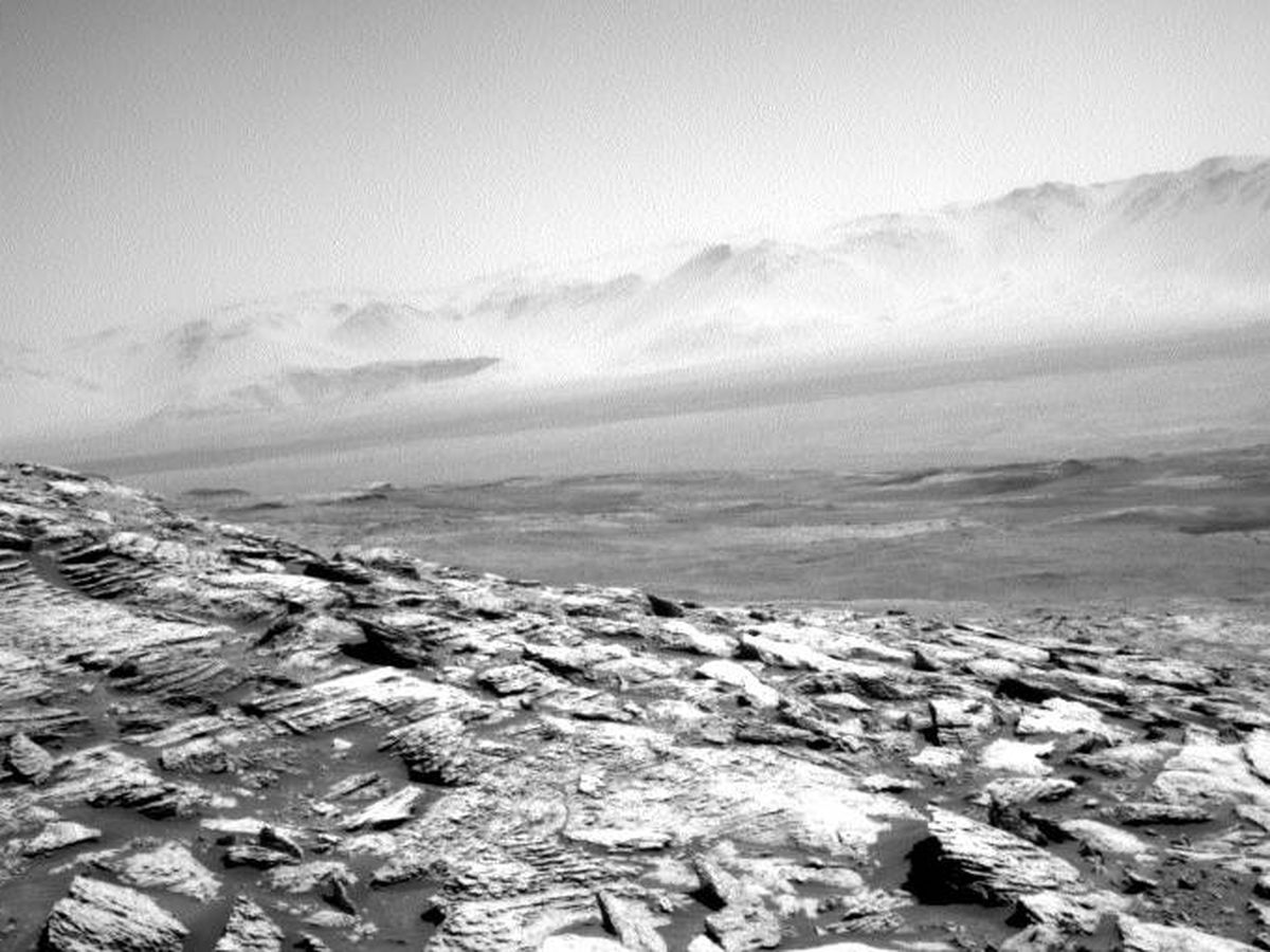 Foto: La imagen tomada por el Curiosity, un espectacular valle provisto de vida. (NASA)