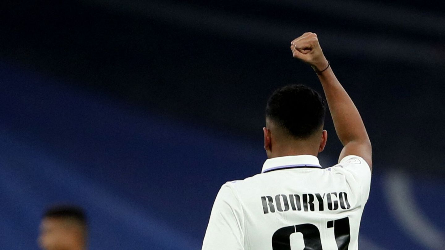 Rodrygo celebra el gol del empate. (Reuters/Vincent West)