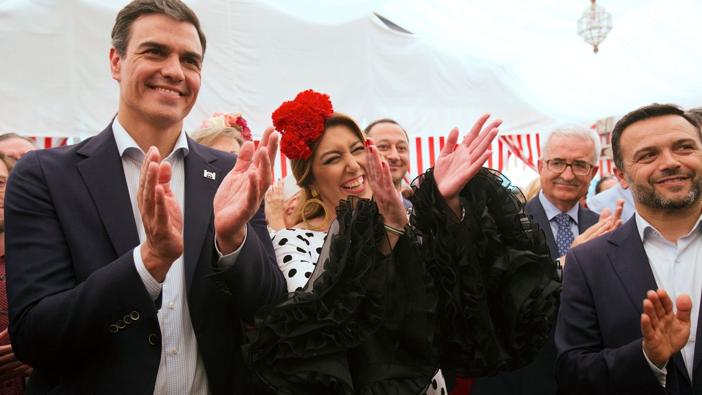 Pedro Sánchez y Susana Díaz, la última vez que coincidieron antes del comité federal del pasado lunes. Fue en la Feria de Abril, el 17 de abril en Sevilla. (EFE)