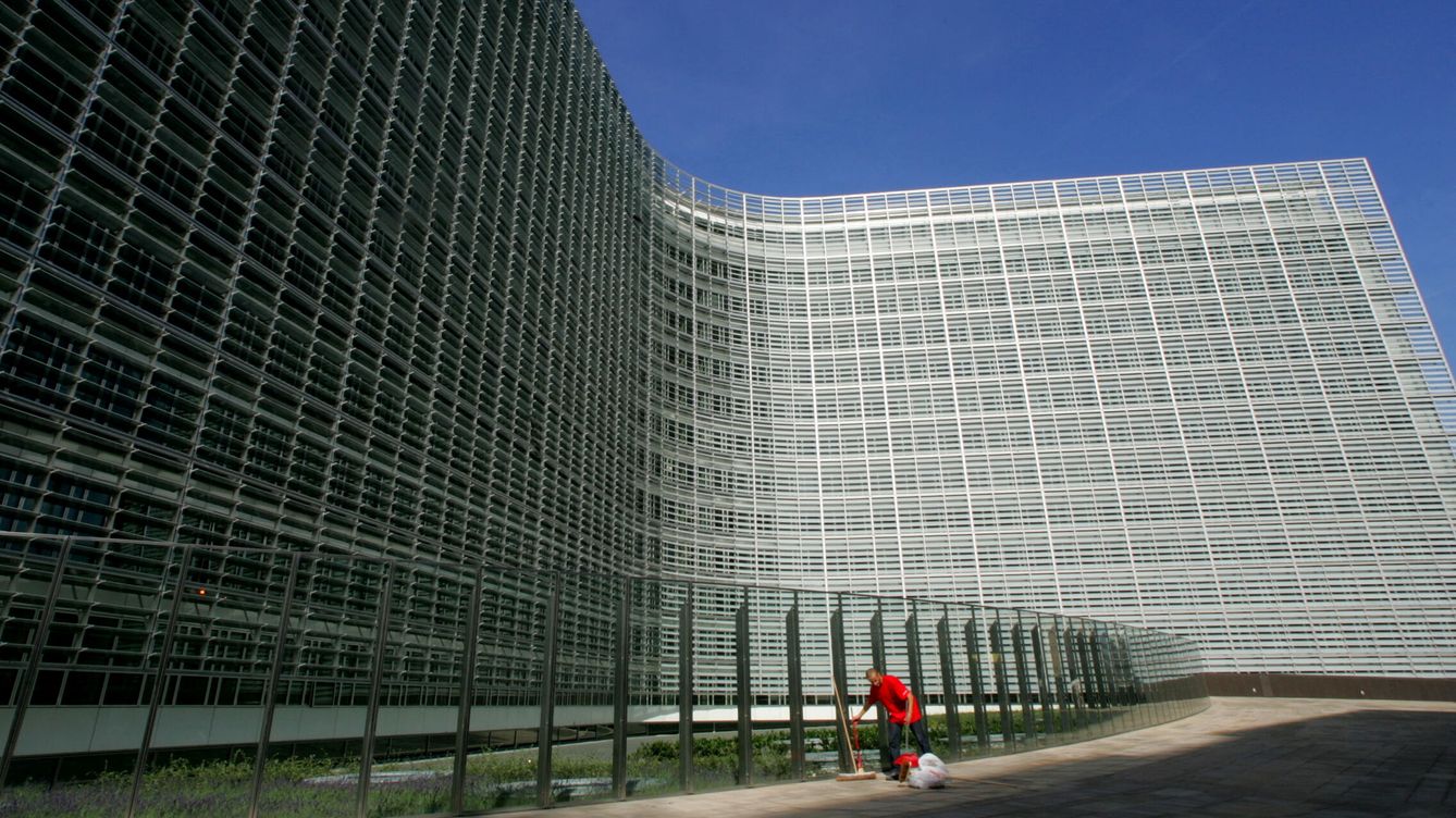 Bruselas amenaza a España con el TJUE por no castigar bien la manipulación de mercado