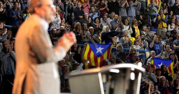 Foto: El presidente de la Generalitat, Quim Torra, interviene en la convención fundacional el sábado. (EFE)