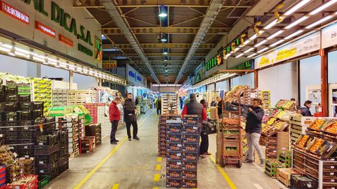 Una noche en el mercado del que saldrán los menús de Nochebuena de media España