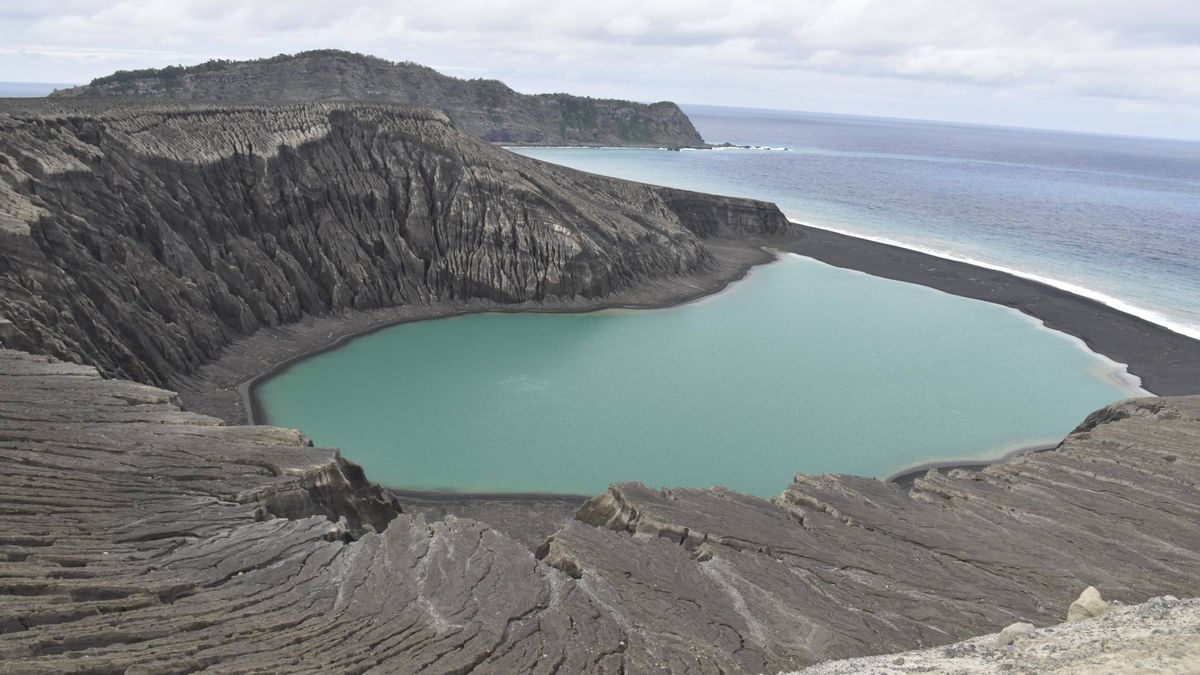 La NASA investiga el misterioso suelo de la última isla en nacer en el Pacífico