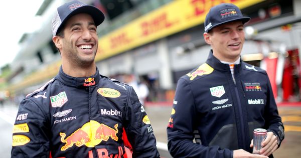 Foto: Ricciardo y Verstappen no acabaron muy contentos con el rendimiento del Red Bull en Silverstone. (REUTERS)