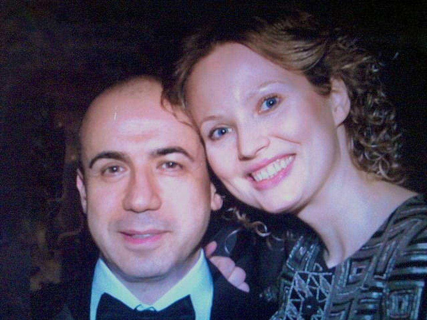 Yuri Milner y su esposa, Julia (Debray Riveros)