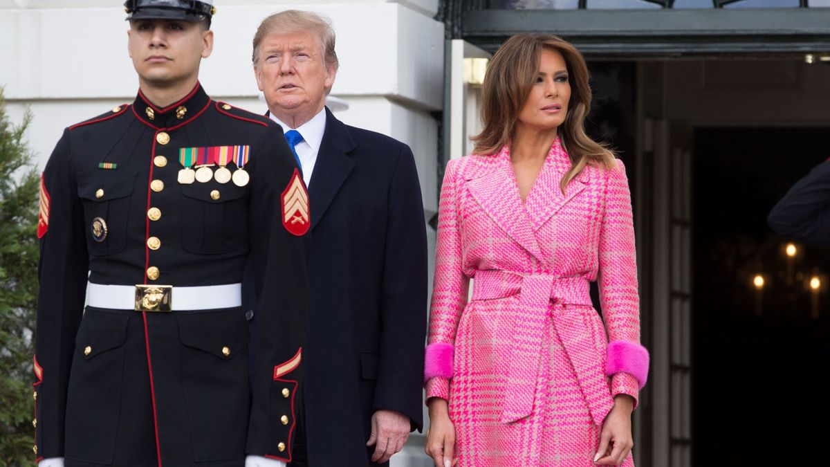 El abrigo rosa flúor de Melania Trump