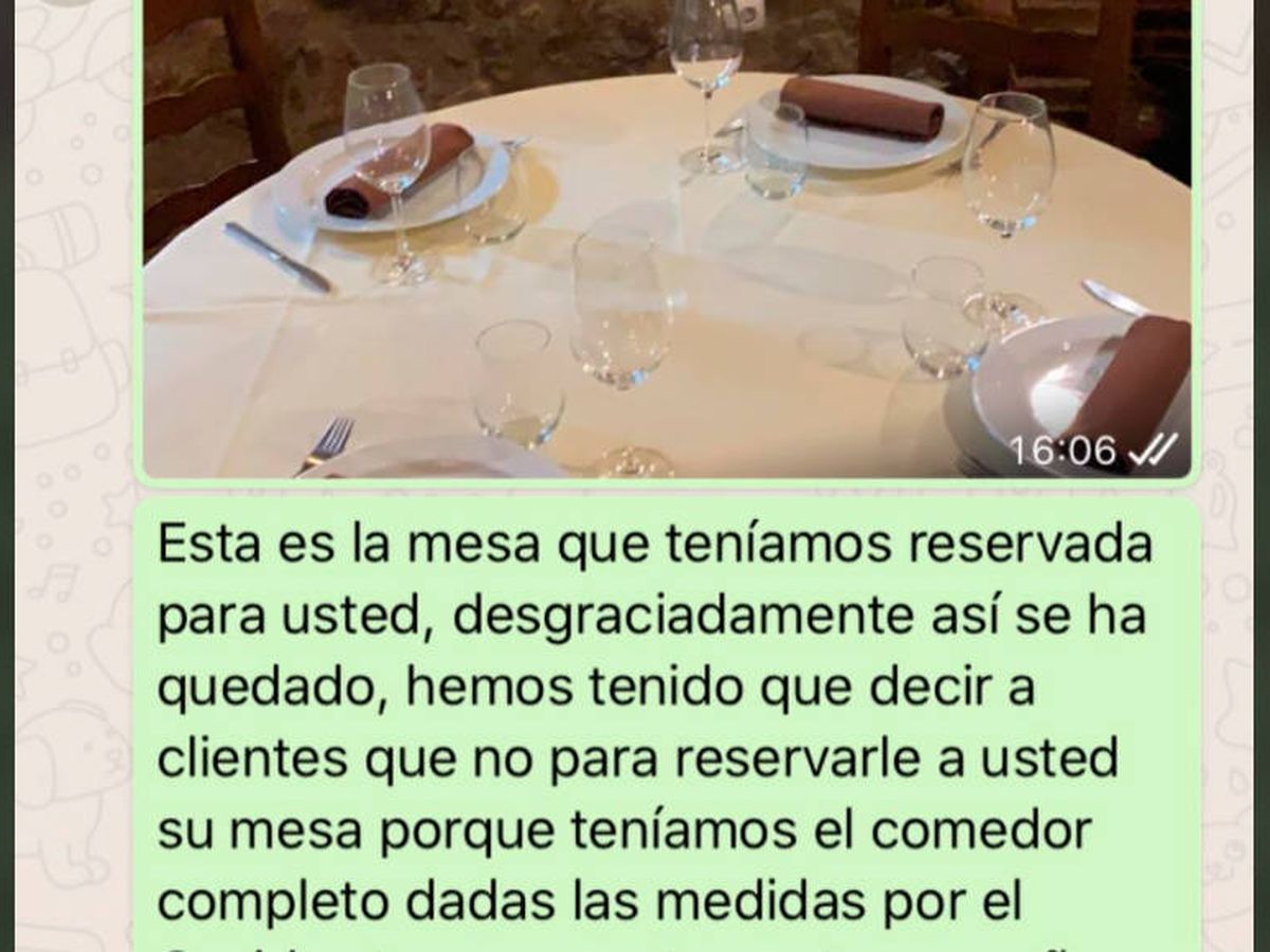 Foto: El restaurante envió una foto con su mesa vacía al cliente que no se presentó (Facebook)