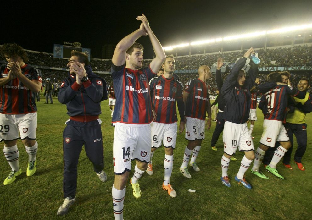 Foto: Los jugadores de San Lorenzo de Almagro celebran su pase a la final de la Libertadores (EFE).