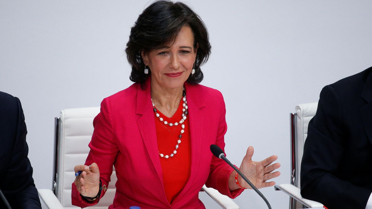 Ana Botín, presidenta de Santander, durante la presentación de la compra del Popular en junio de 2017.