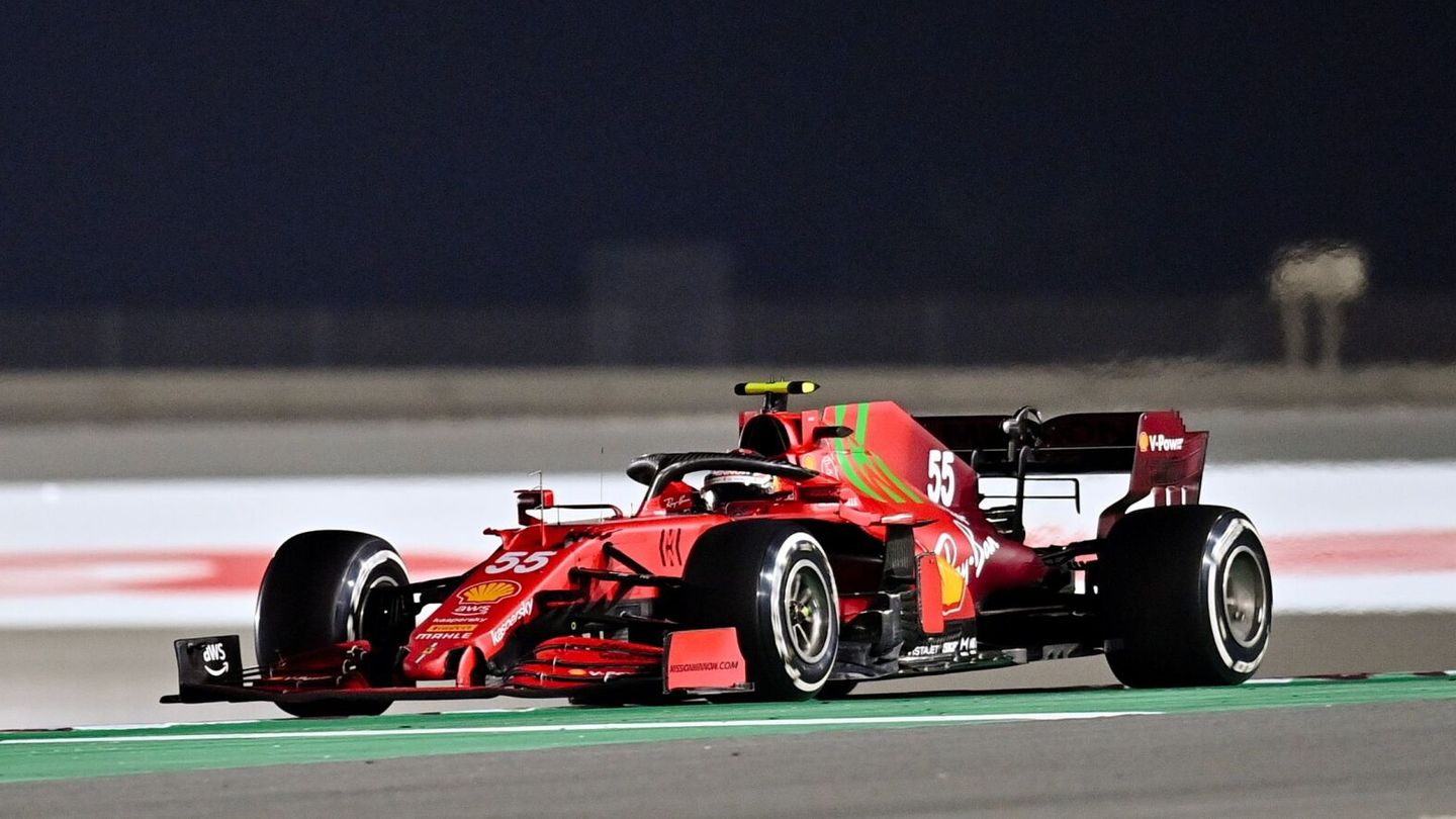 Al igual que en Qatar la carrera será nocturna  y por tanto con temperaturas más bajas a las de las sesiones de entrenamientos. Un desafío para los ingenieros y pilotos.